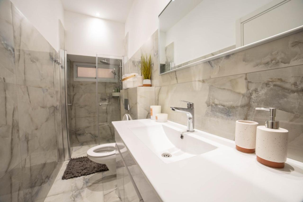 Apartment Luxury Units By Hilton Beach Tel Aviv