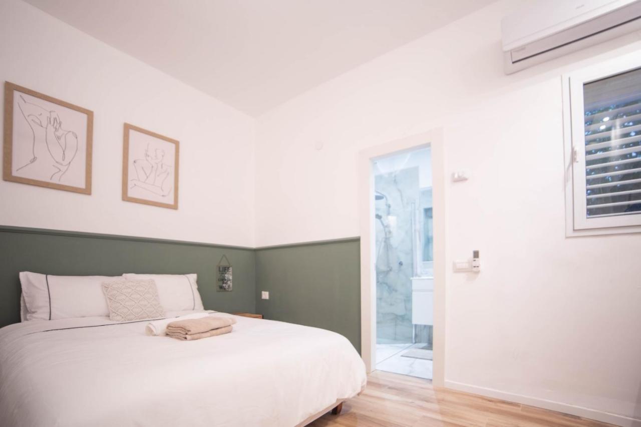 Luxury Units By Hilton Beach Apartment Tel Aviv