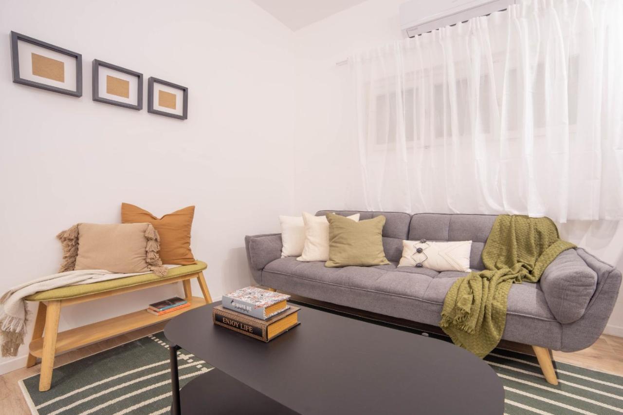 Luxury Units By Hilton Beach Apartment