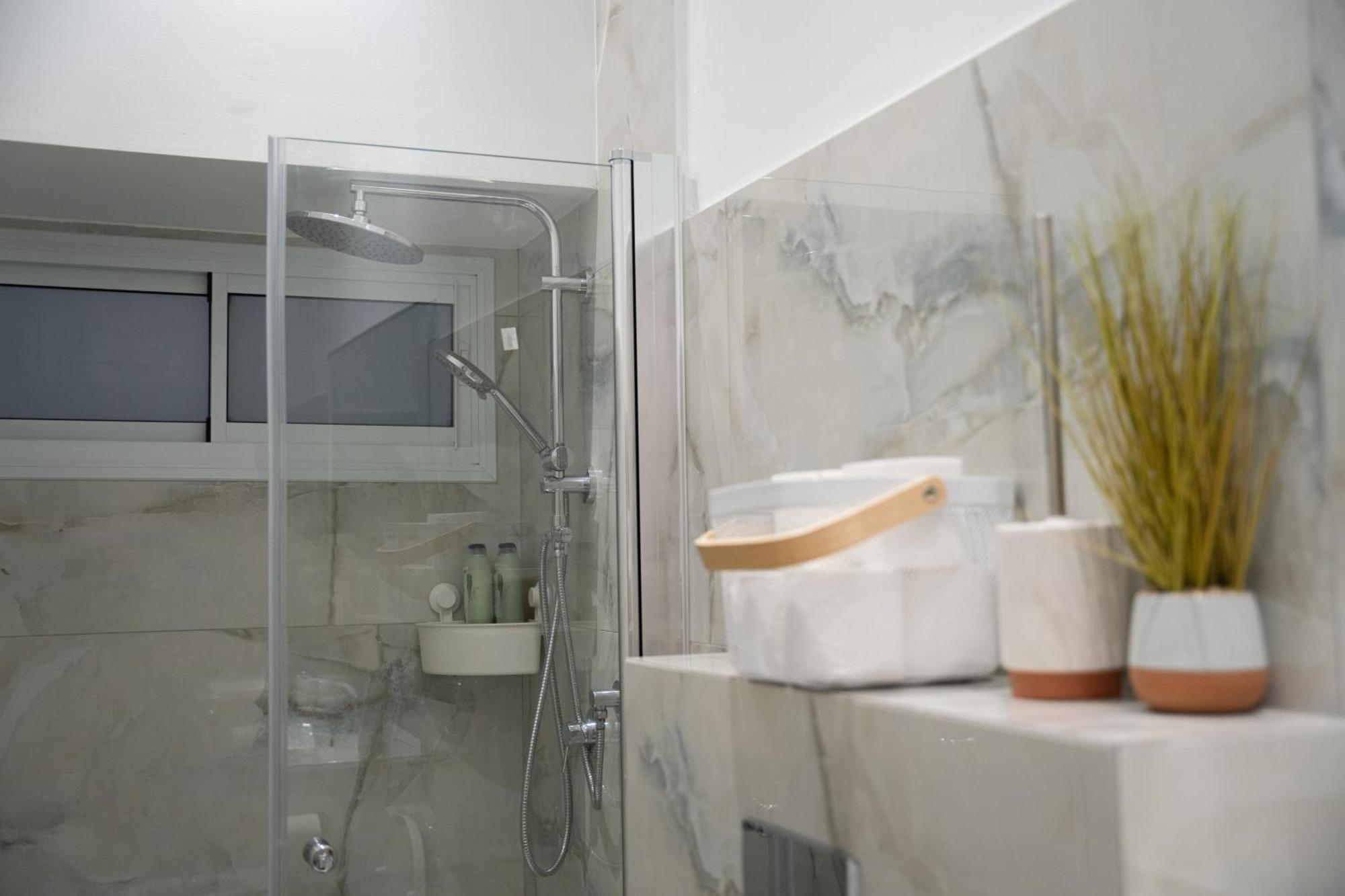 Luxury Units By Hilton Beach